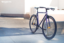 โหลดรูปภาพลงในเครื่องมือใช้ดูของ Gallery The Foxtrot